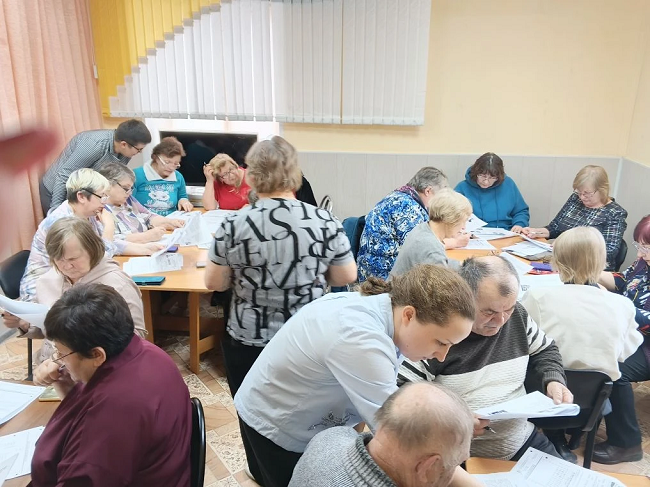 Жители старшего поколения приняли участие в Диктанте Победы